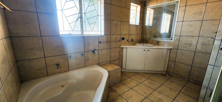 4 Bedroom Property for Sale in Upington Rural Northern Cape